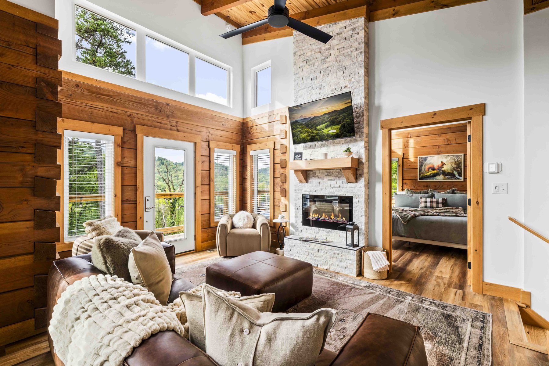 The Smoky Reserve — Great Room
