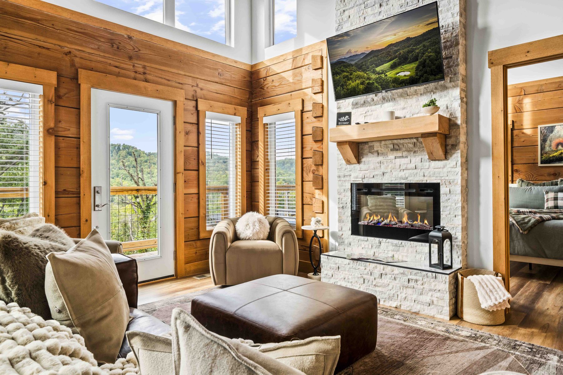 The Smoky Reserve — Great Room