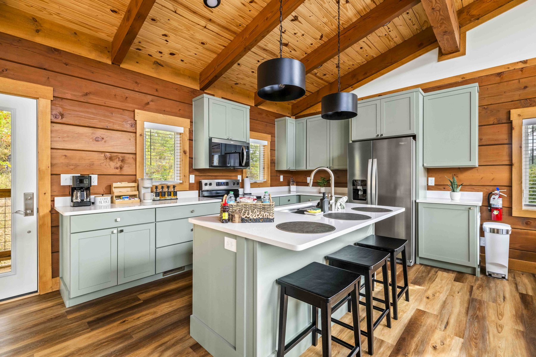 The Smoky Reserve — Kitchen