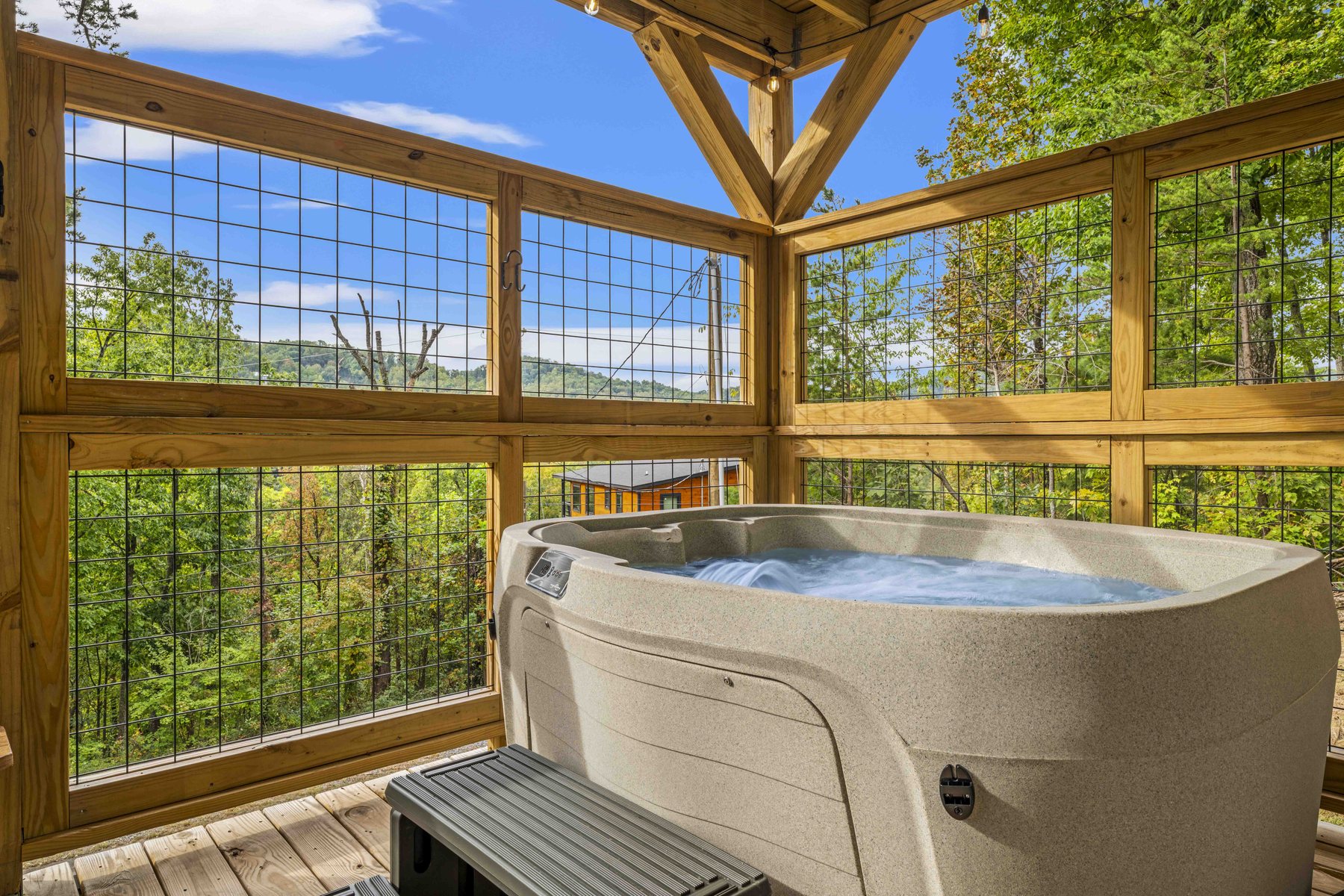 The Smoky Reserve — Hot Tub