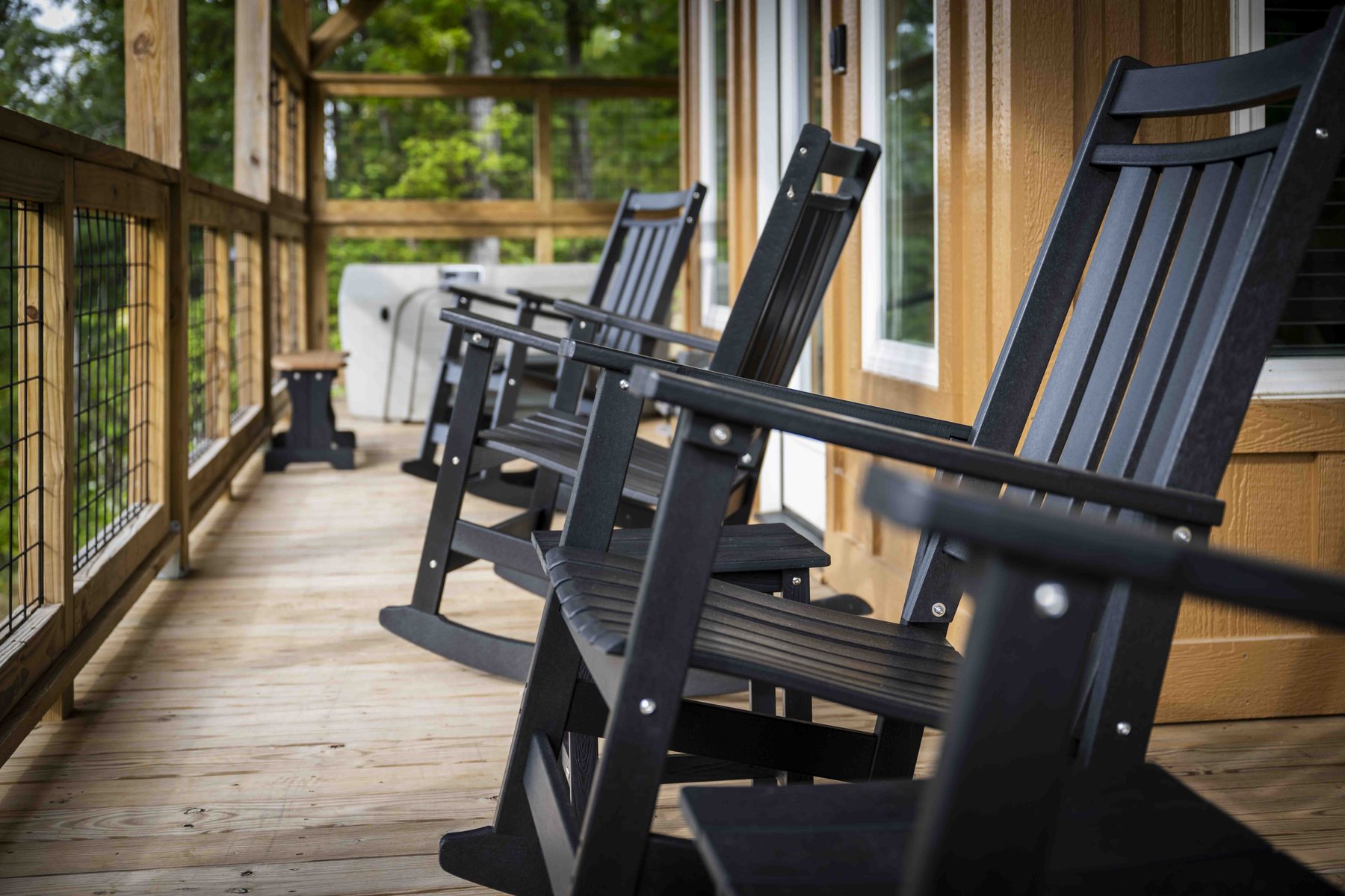 The Smoky Reserve — Deck Seating